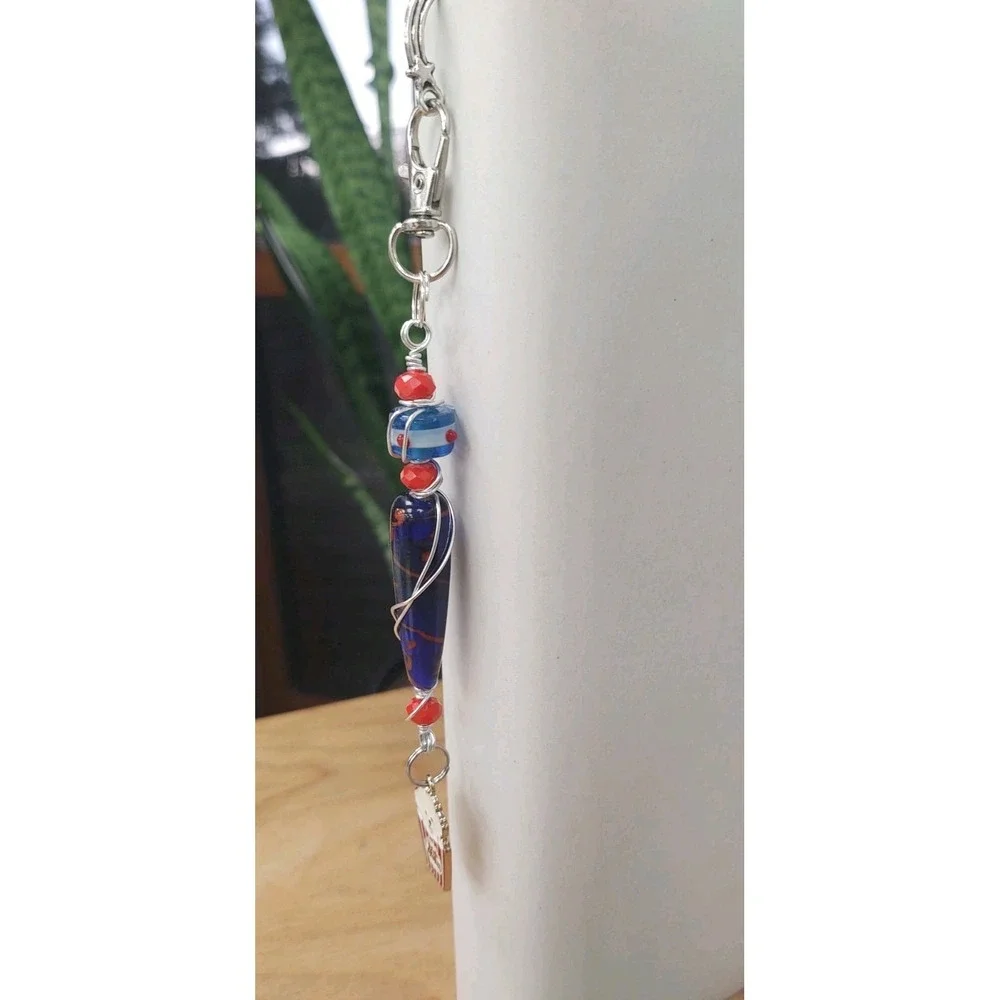 Handcrafted Bookmark Dog In Popcorn Wire Wrapped Lampwork Beads 7